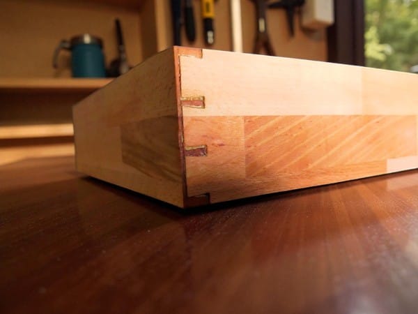 Трет проект и Half-Blind Dovetail