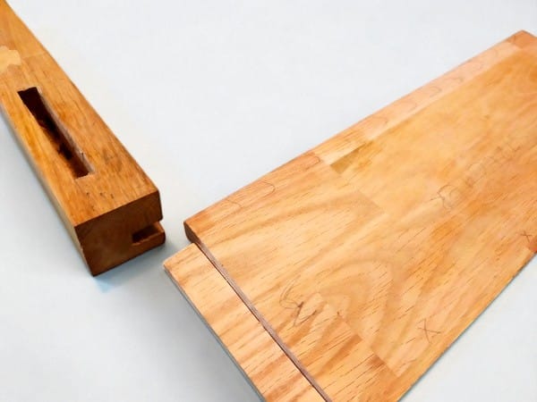 Натказна – Mortise and tenon спој
