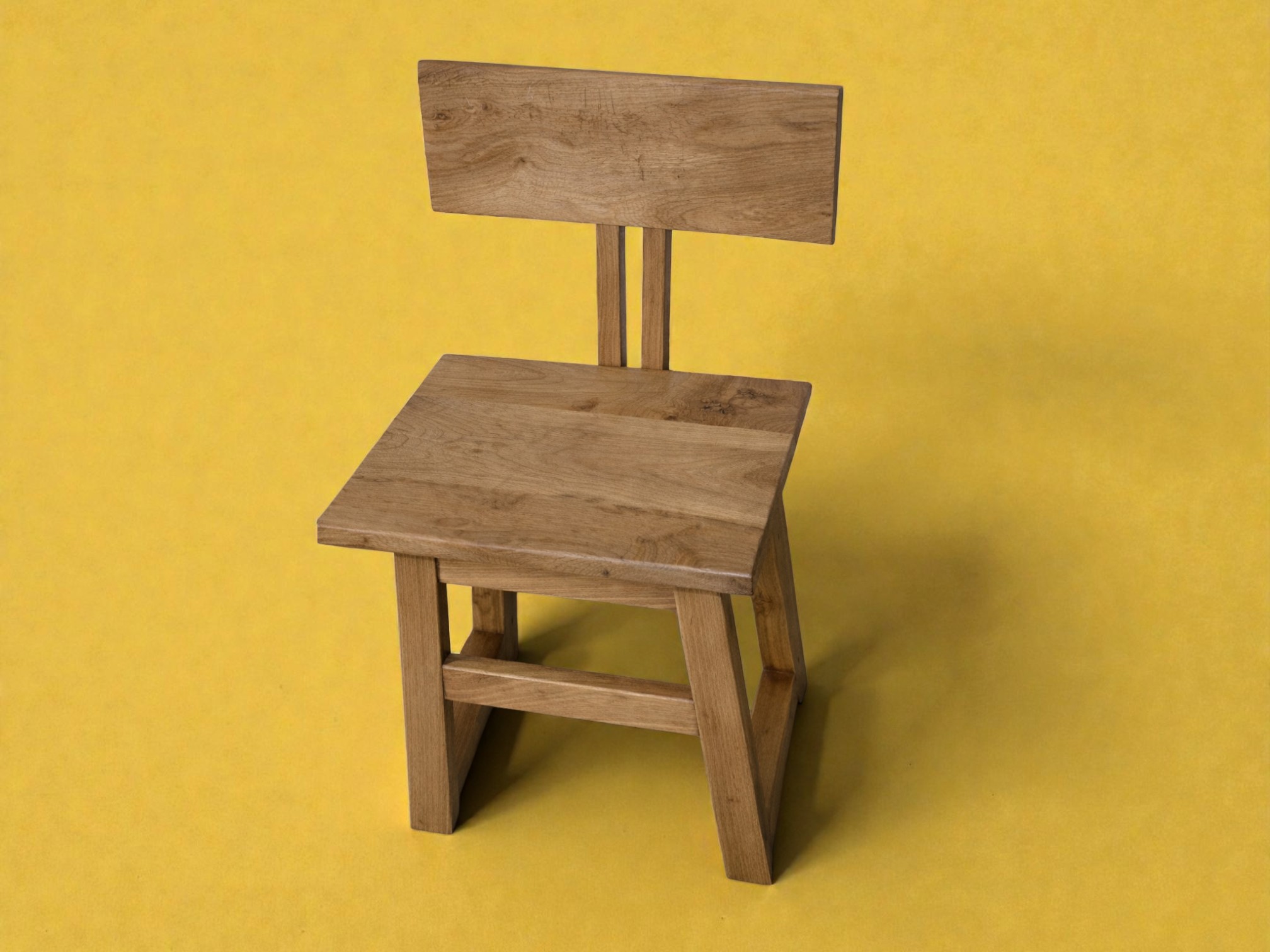 дрвено столче од масивно дрво Split Back Chair 8