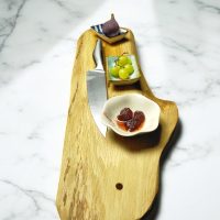 Дабова даска за сечење и сервирање – даб со live edge 3 Дабова даска за сечење и сервирање – даб со live edge 3