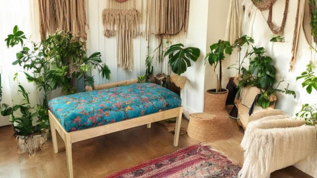 Тапицирана клупа за ходник од јавор – Velvet Turquoise 4 Тапицирана клупа за ходник од јавор – Velvet Turquoise 4